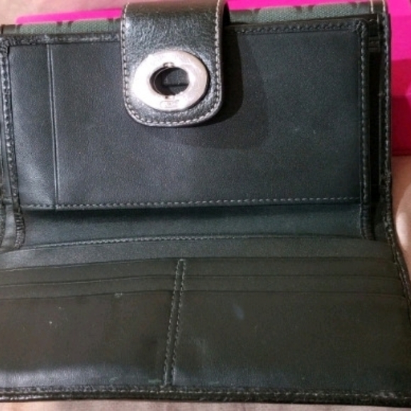 Coach Wallet Forest Green - Picture 6 of 8